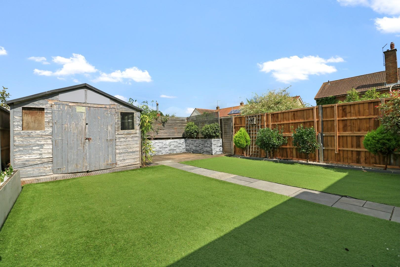 3 bed terraced house for sale in Elsenham Crescent, Pitsea  - Property Image 17