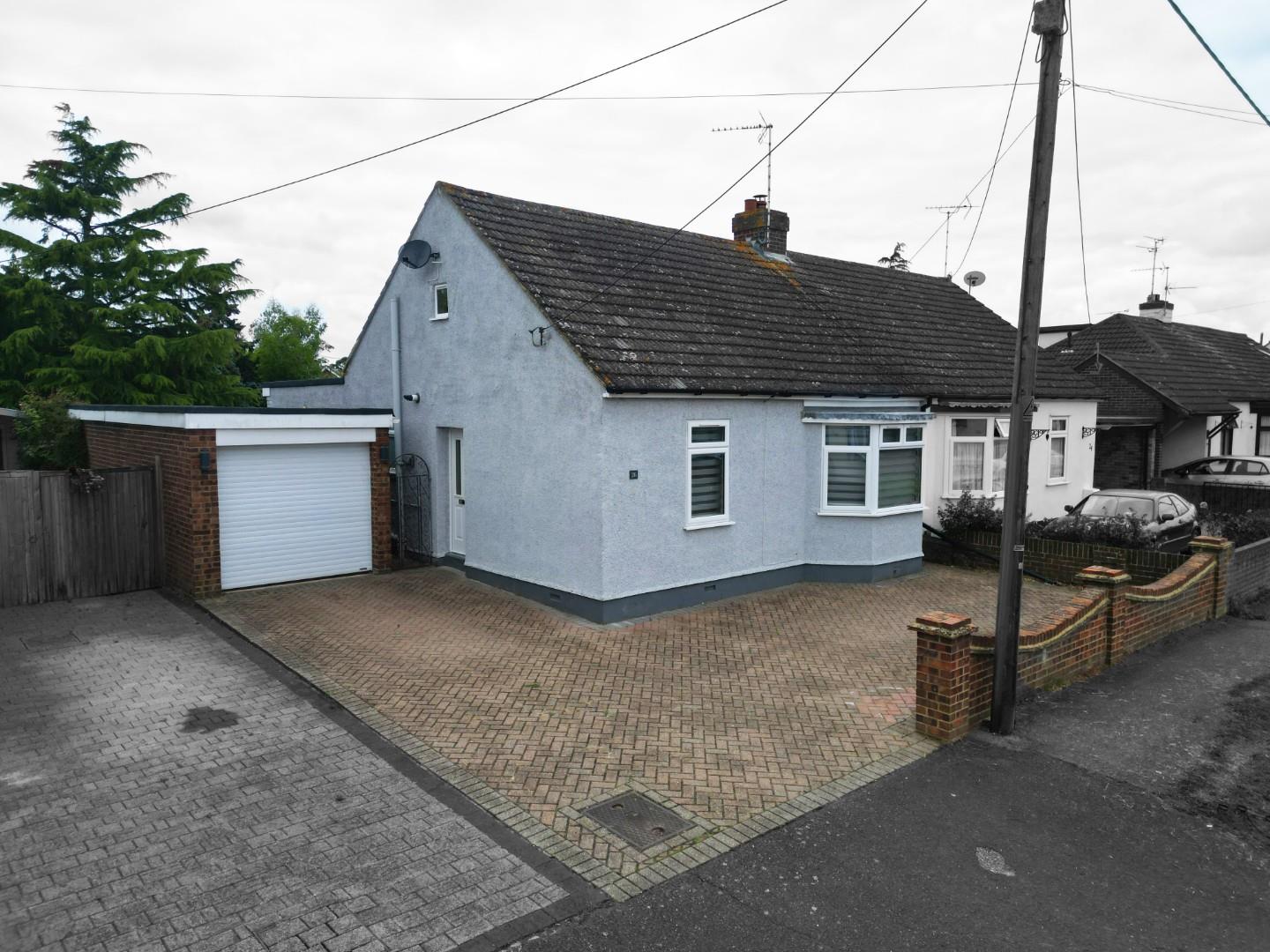 2 bed semi-detached bungalow for sale in Second Avenue, Wickford  - Property Image 15