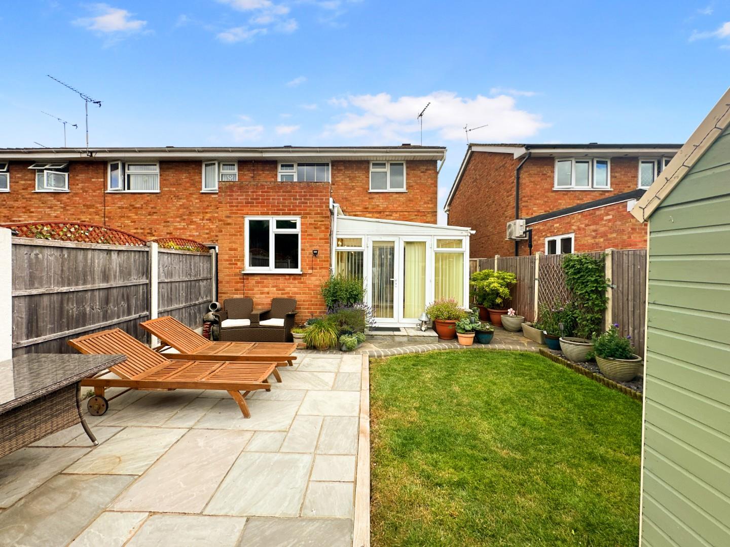 3 bed end of terrace house to rent in Dovedale, Canvey Island  - Property Image 20