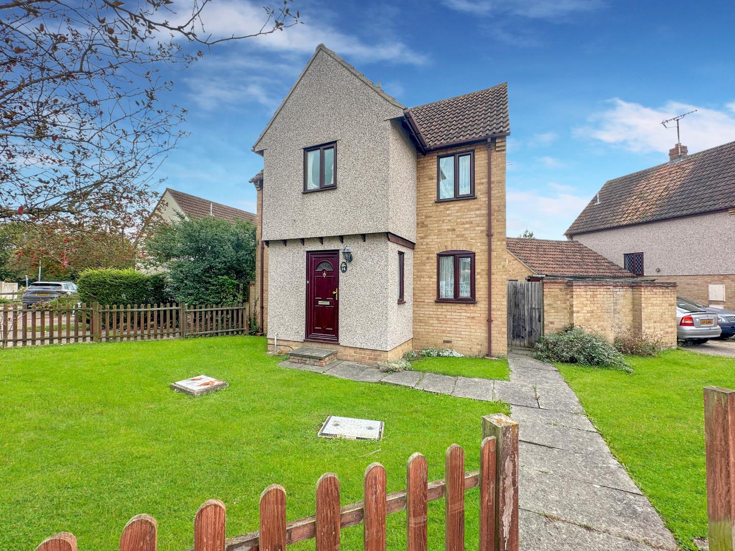 4 bed detached house for sale in Woodberry Road, Wickford  - Property Image 3