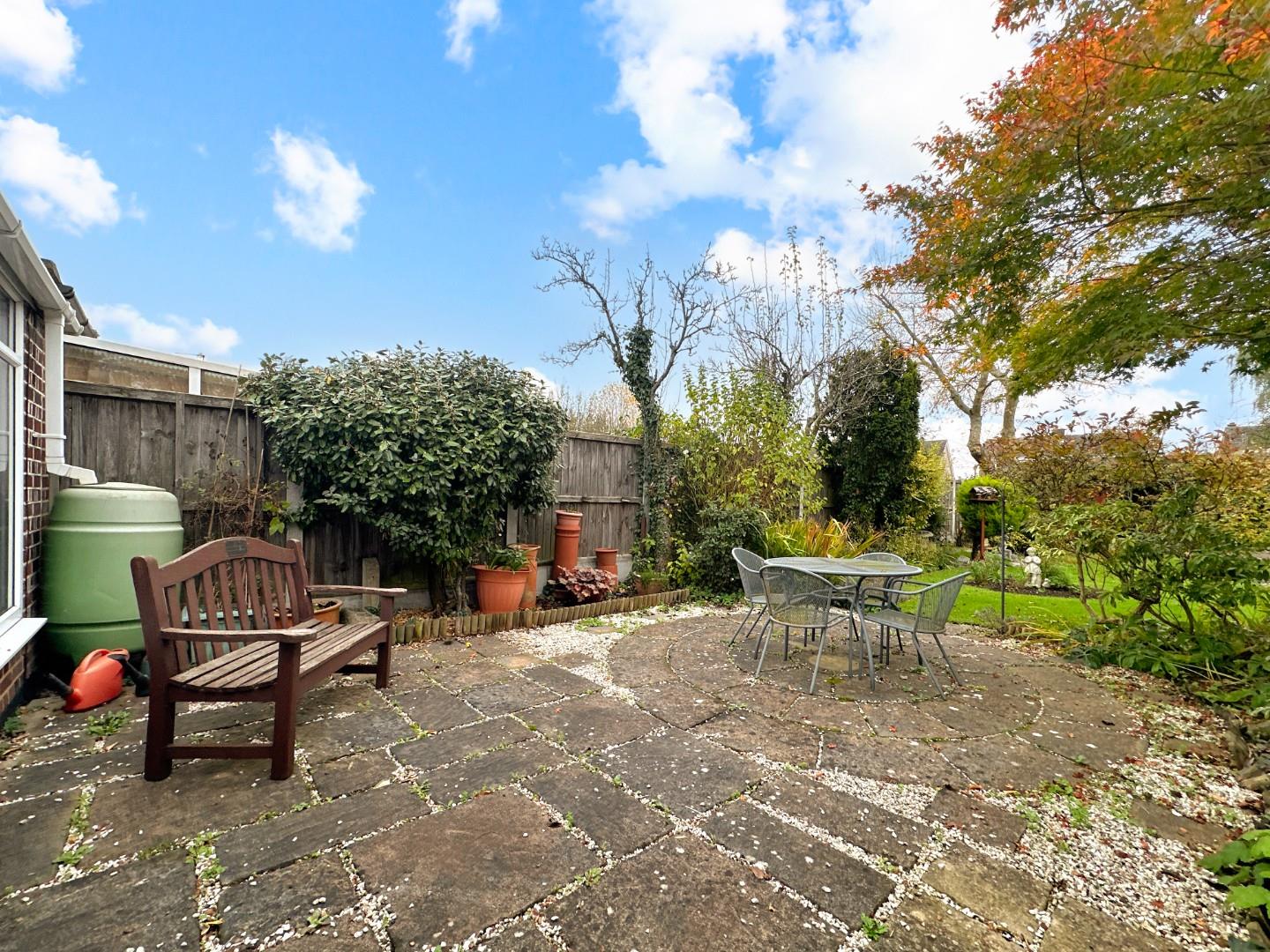 2 bed semi-detached bungalow for sale in Nevendon Road, Wickford  - Property Image 20