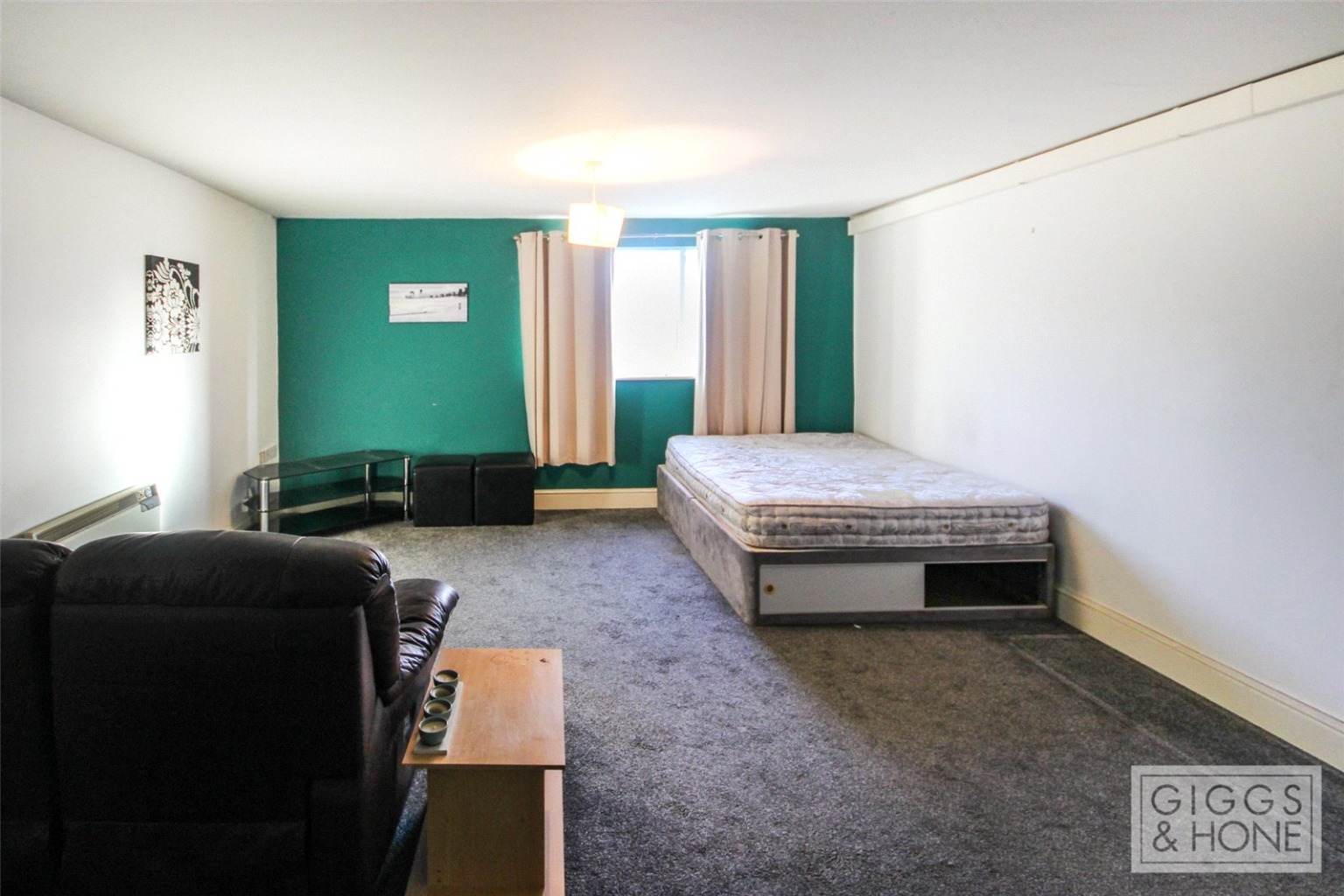 1 bed studio flat for sale in Farrer Street, Bedford  - Property Image 4