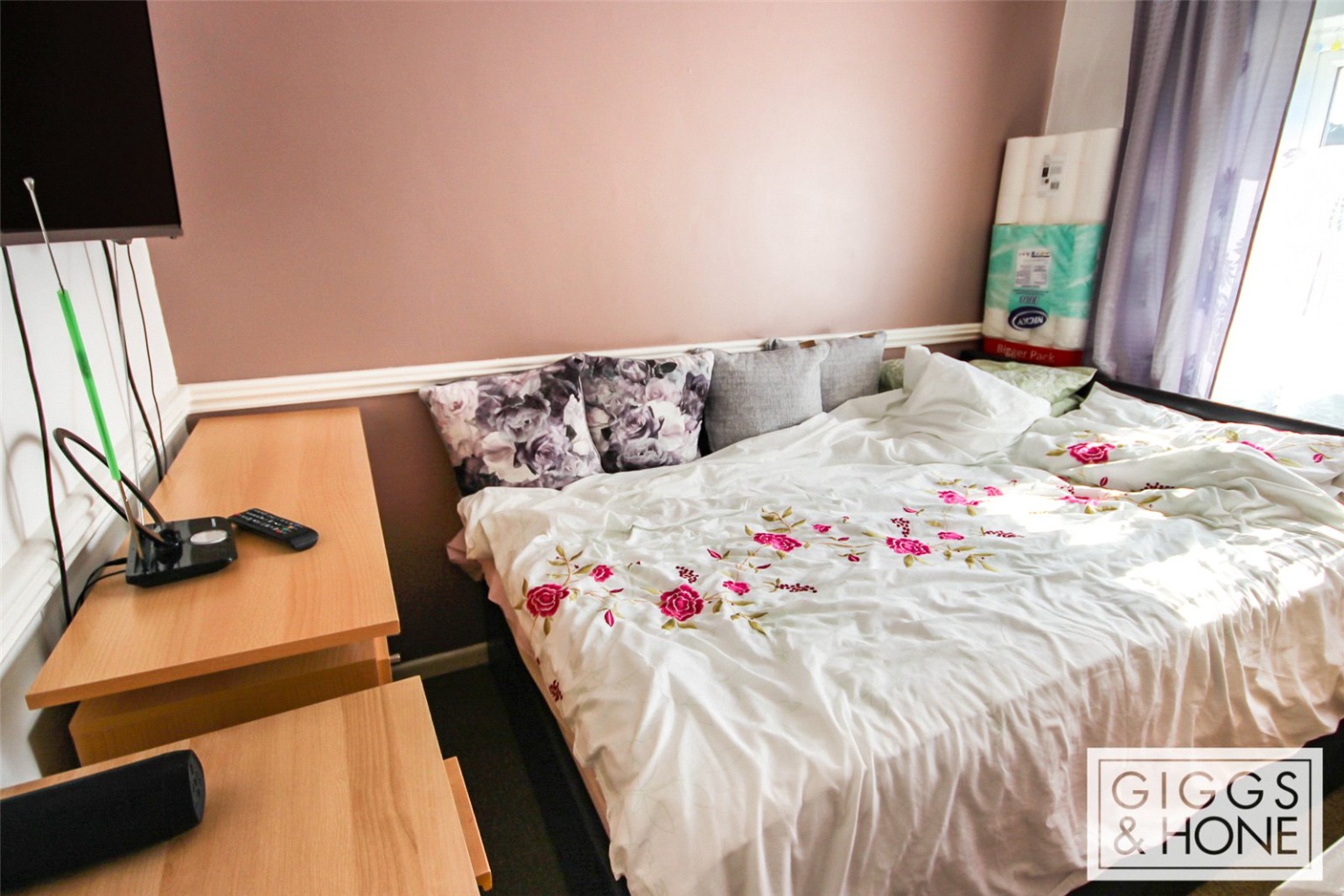 2 bed end of terrace house for sale in Westwood Close, Bedford  - Property Image 7