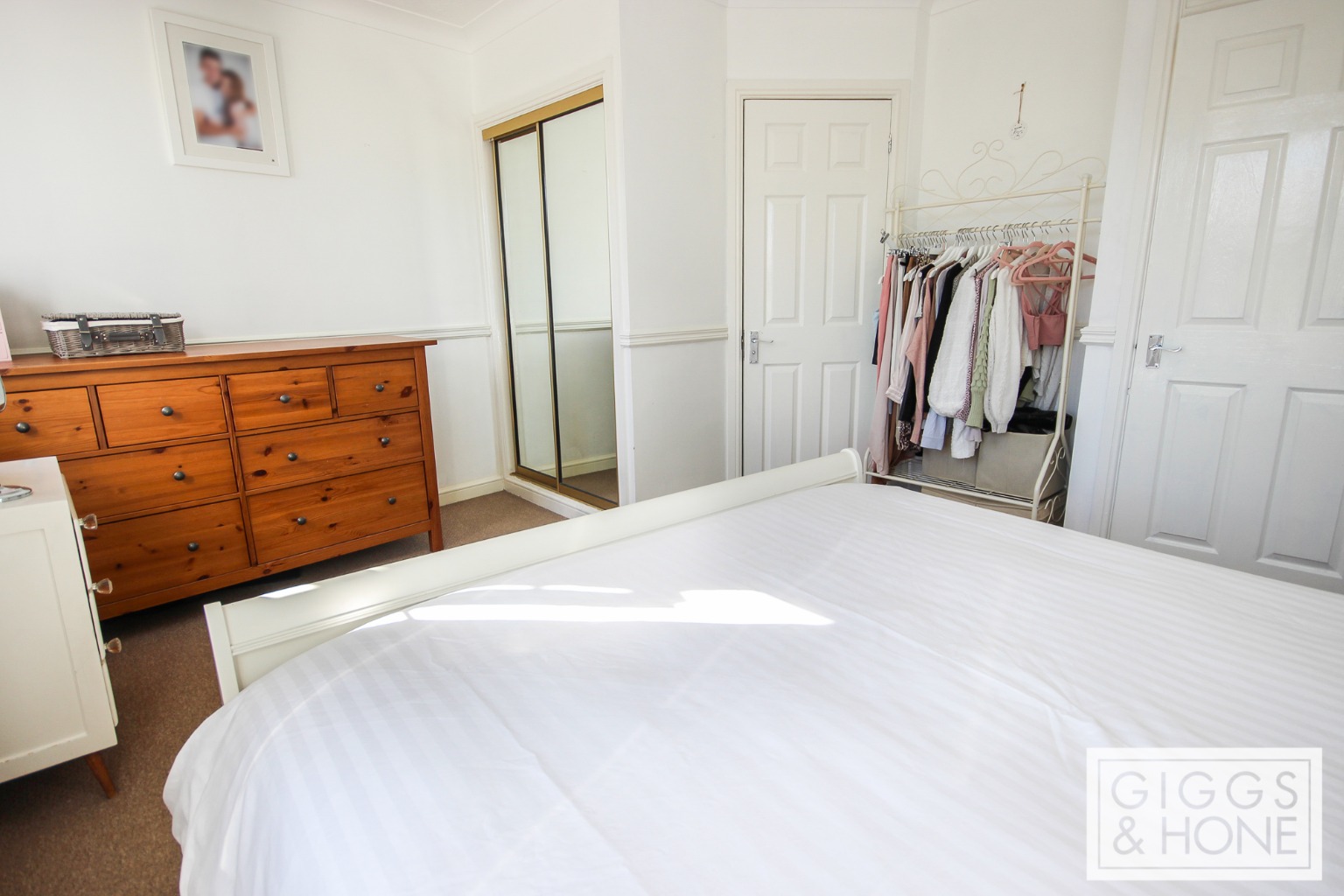 3 bed maisonette for sale in Sovereigns Quay, Bedford  - Property Image 11