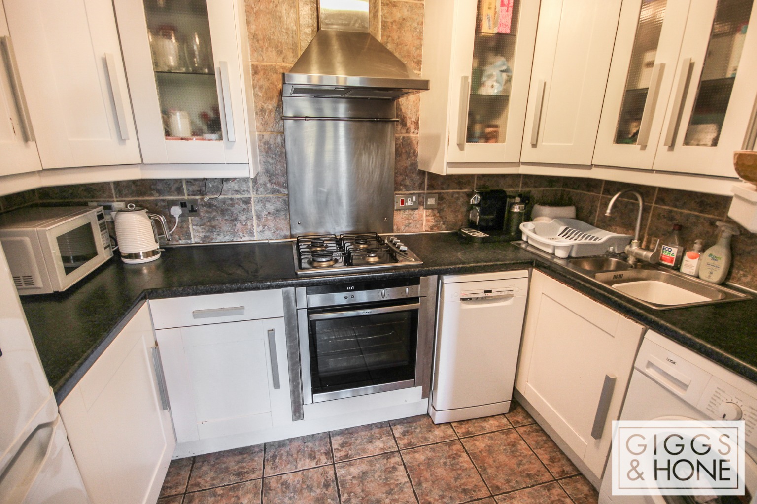 3 bed maisonette for sale in Sovereigns Quay, Bedford  - Property Image 9
