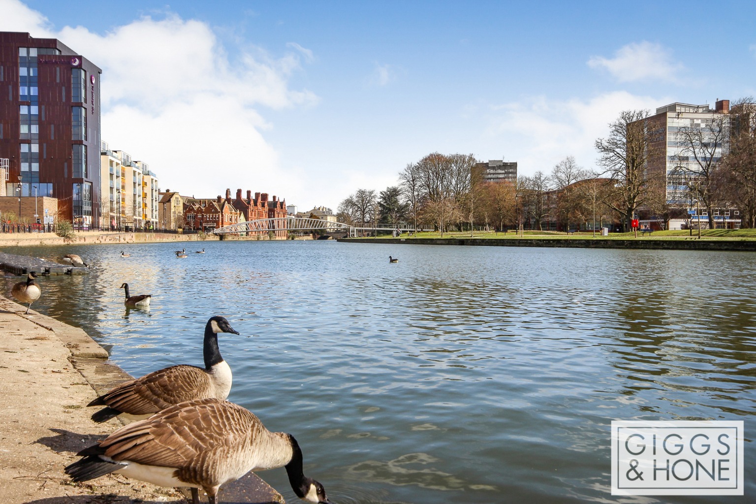 3 bed maisonette for sale in Sovereigns Quay, Bedford  - Property Image 21