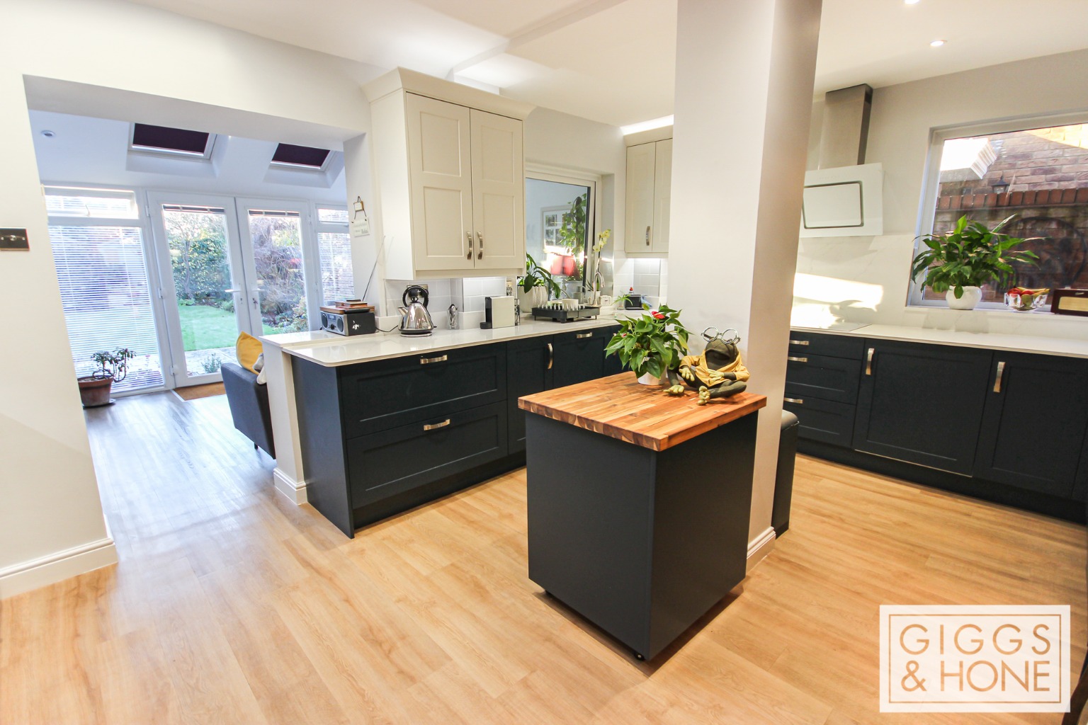 3 bed semi-detached house for sale in Box End Road, Bedford  - Property Image 5