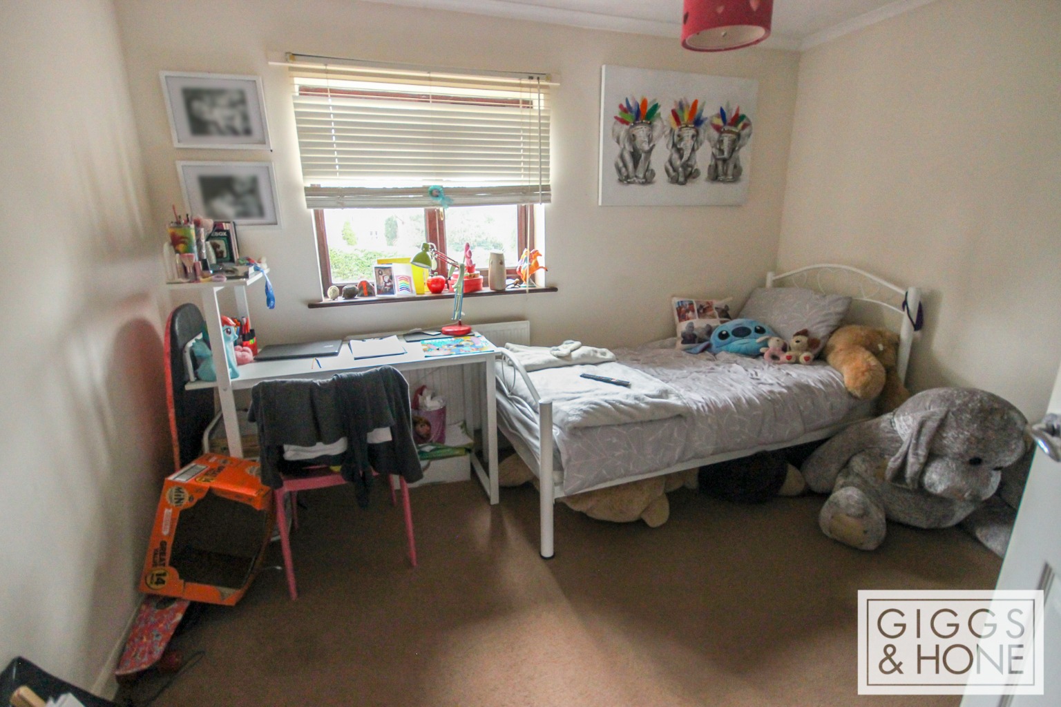 2 bed flat for sale in Spring Road, Bedford  - Property Image 7
