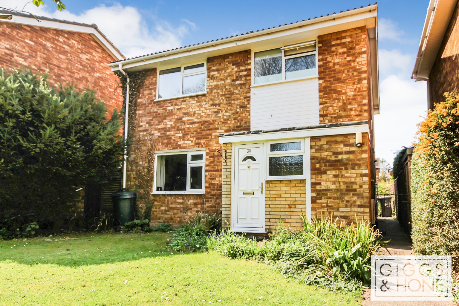 3 bed detached house for sale in Townsend Close, Bedford - Property Image 1