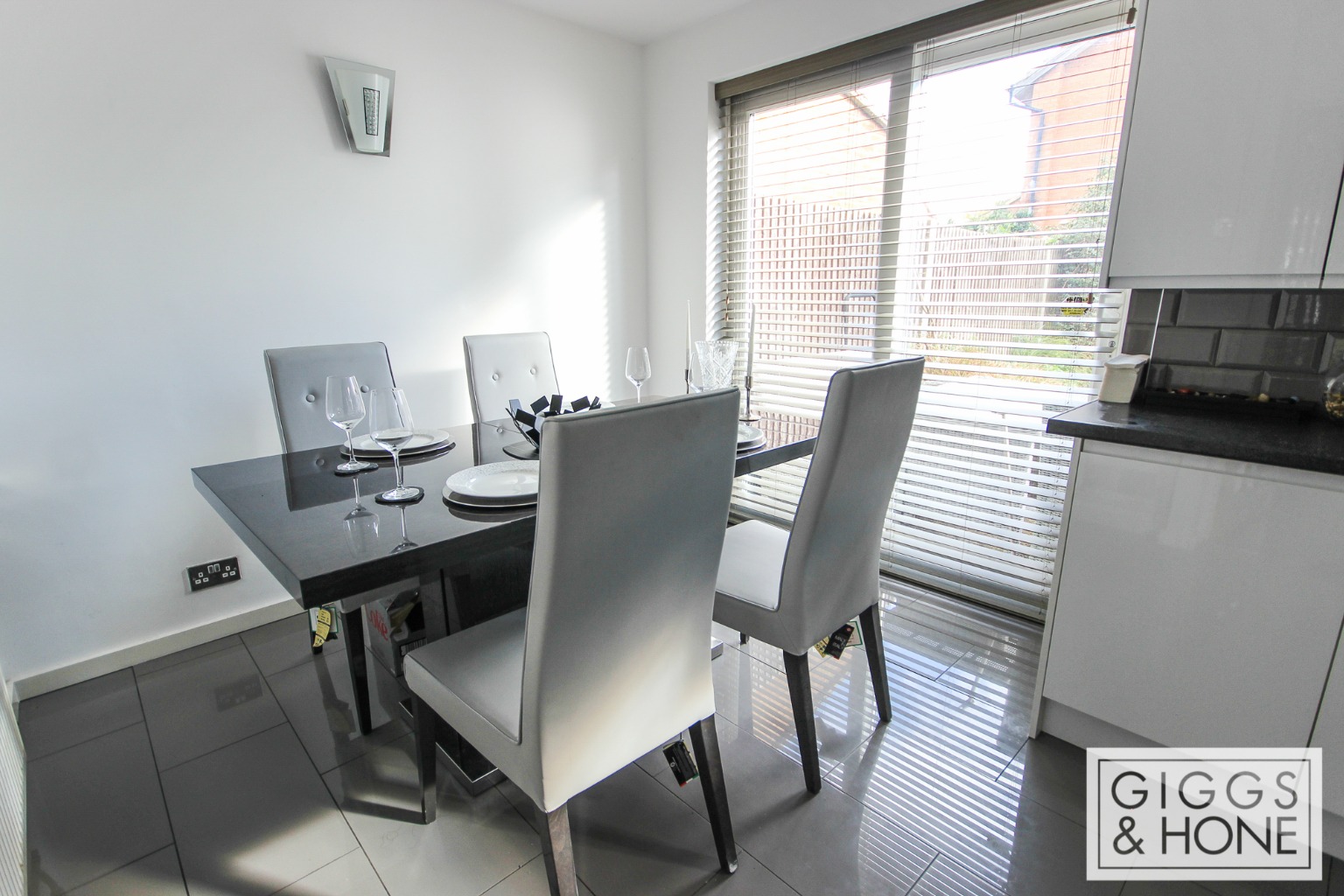 3 bed semi-detached house for sale in Hamble Road, Bedford  - Property Image 2
