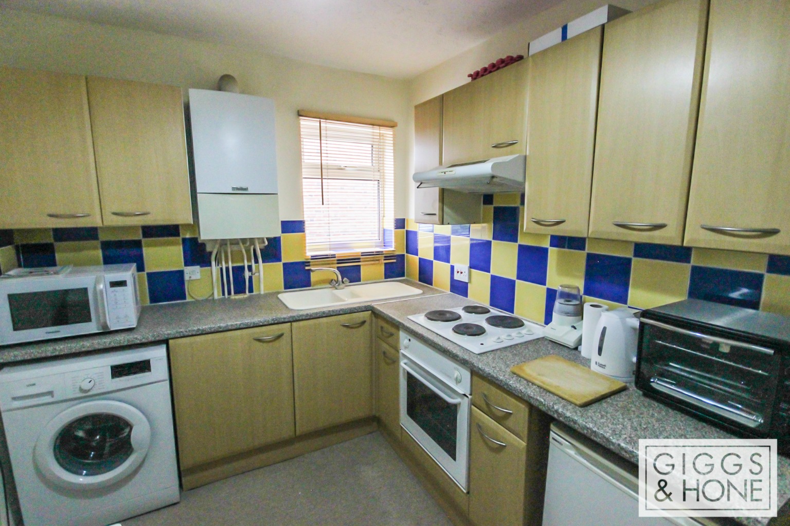 1 bed flat for sale in Chaucer Road, Bedford  - Property Image 2