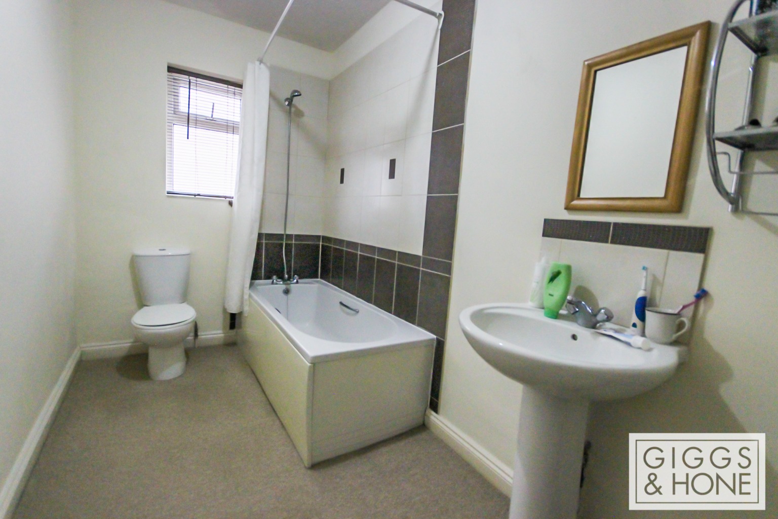 1 bed flat for sale in Chaucer Road, Bedford  - Property Image 4