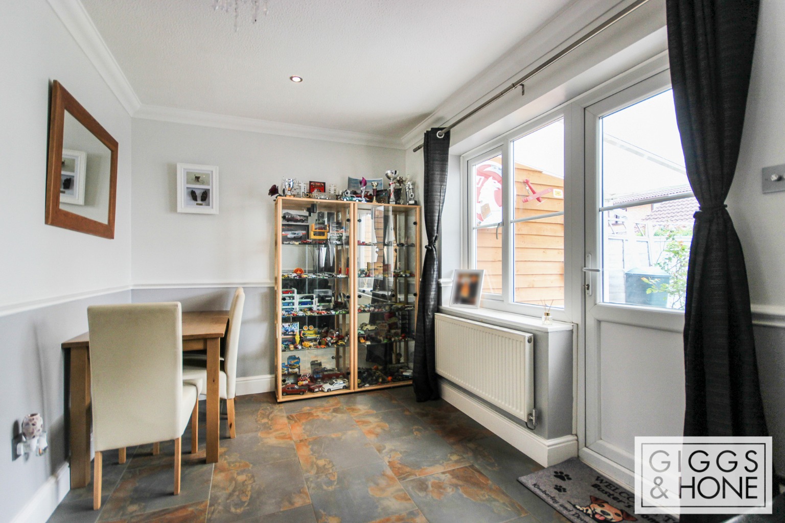 2 bed terraced house for sale in The Silver Birches, Bedford  - Property Image 3