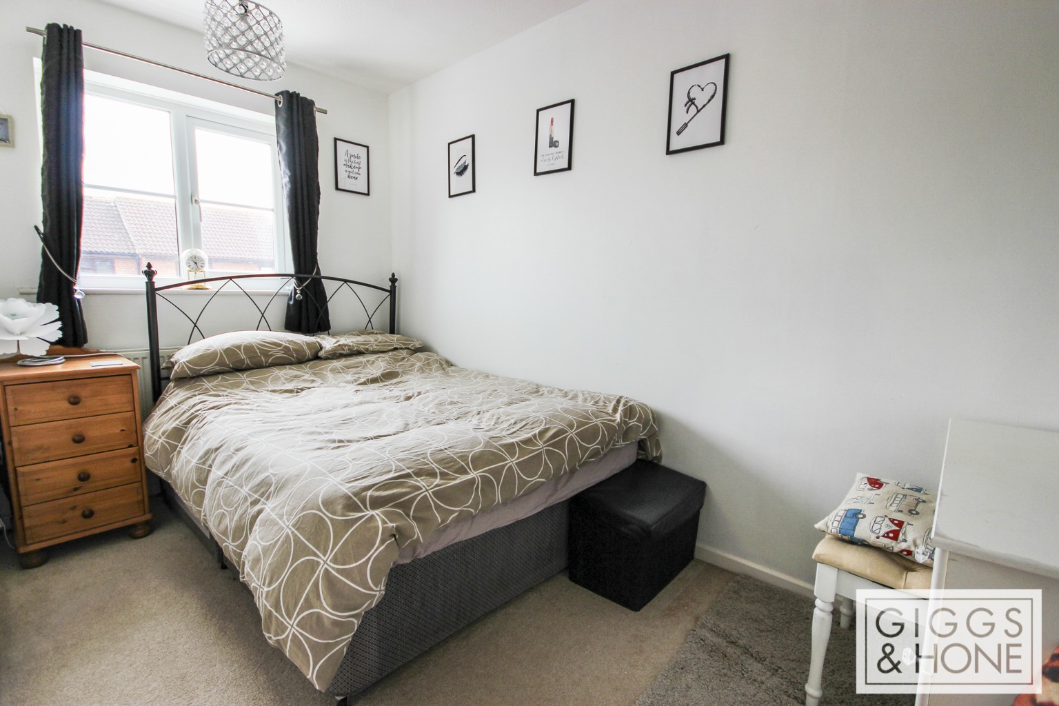 2 bed terraced house for sale in The Silver Birches, Bedford  - Property Image 9