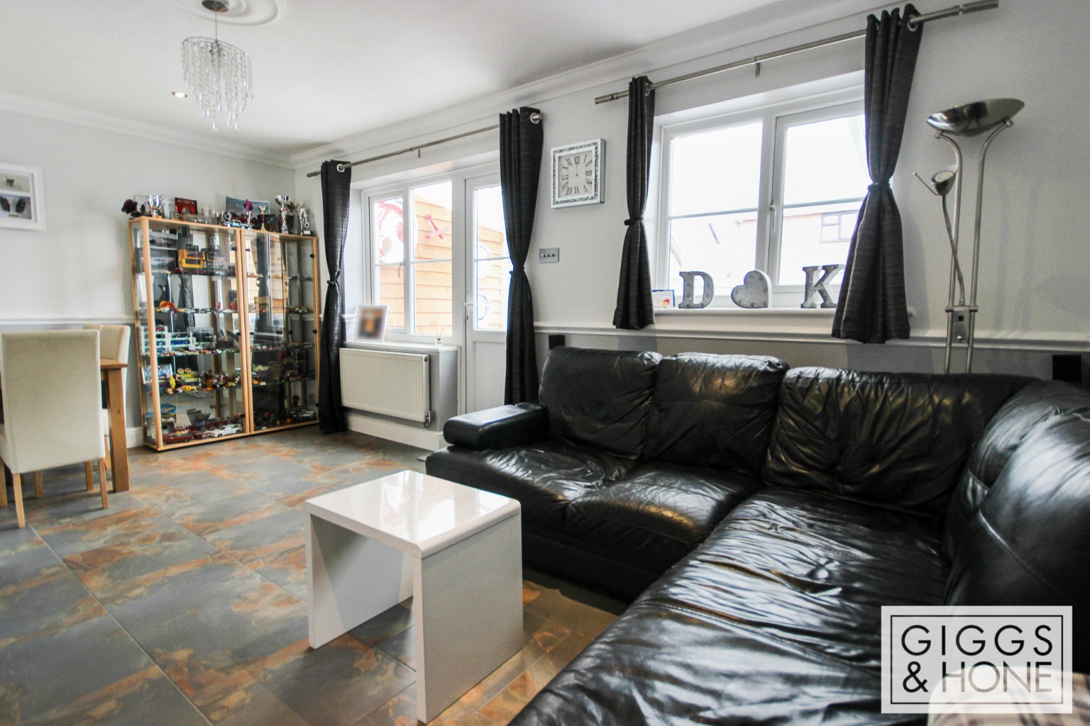 2 bed terraced house for sale in The Silver Birches, Bedford  - Property Image 4