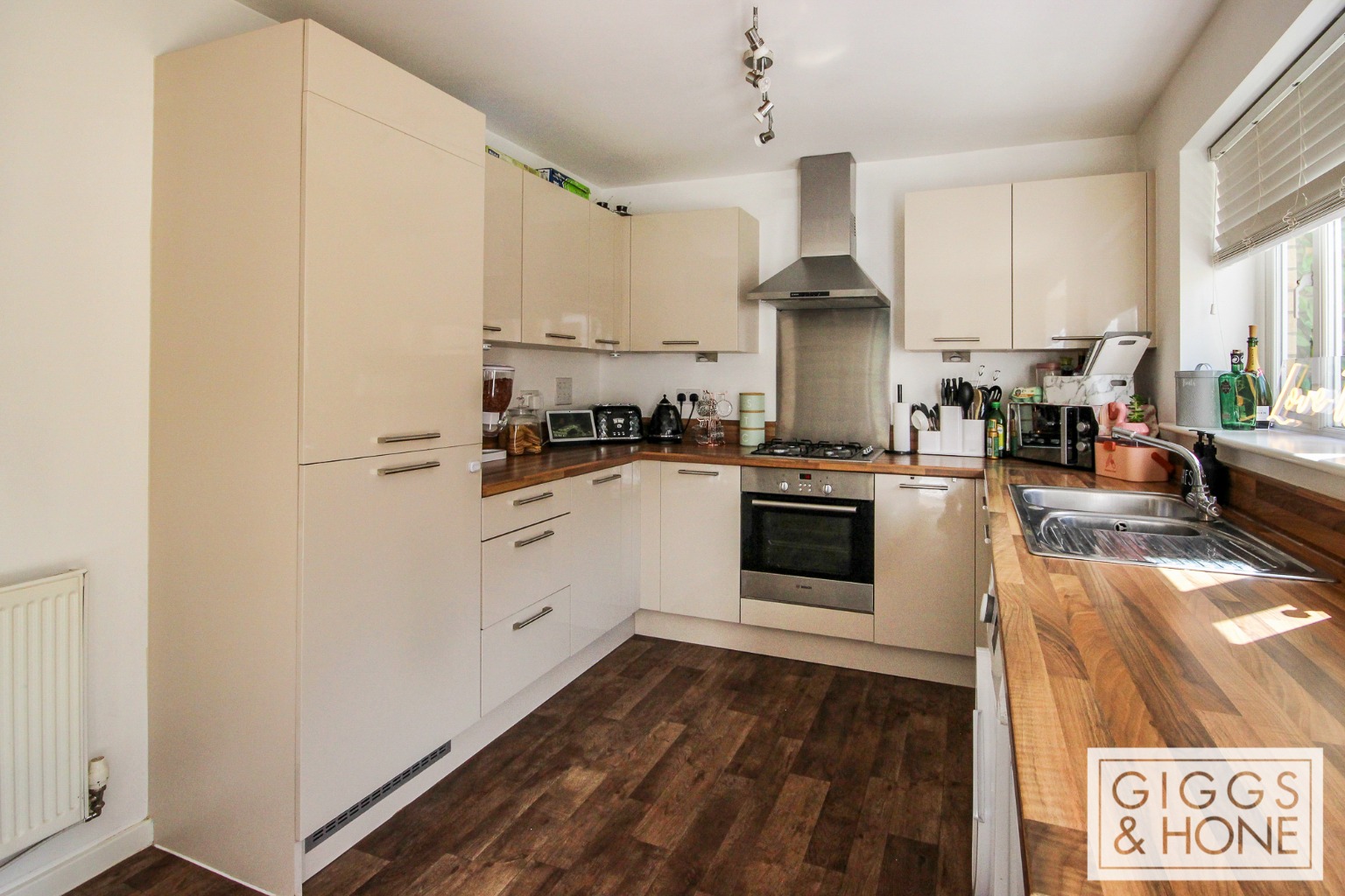3 bed detached house for sale in Appledine Way, Bedford  - Property Image 4