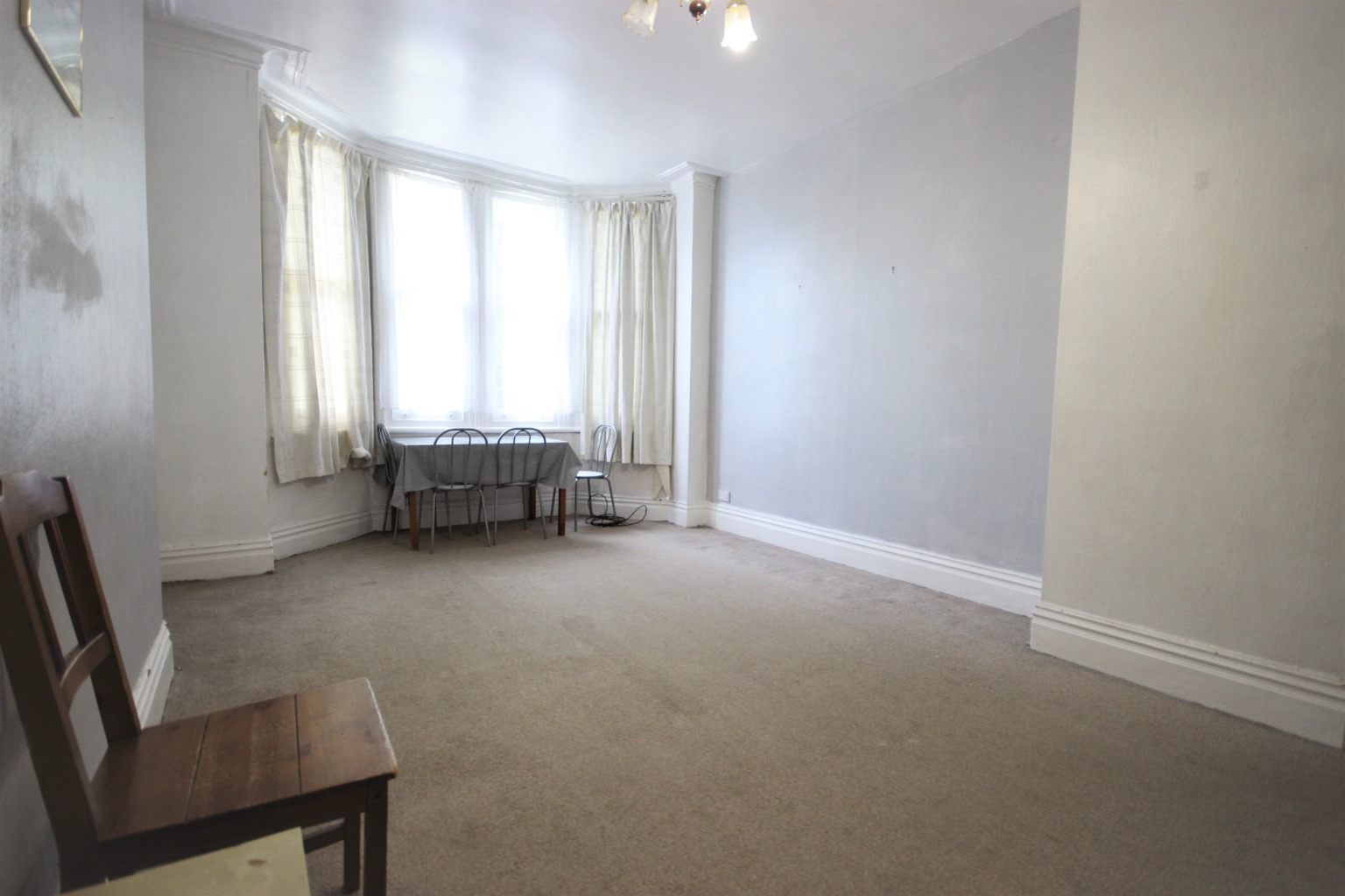 1 bed flat for sale in Clapham Road, Bedford  - Property Image 3
