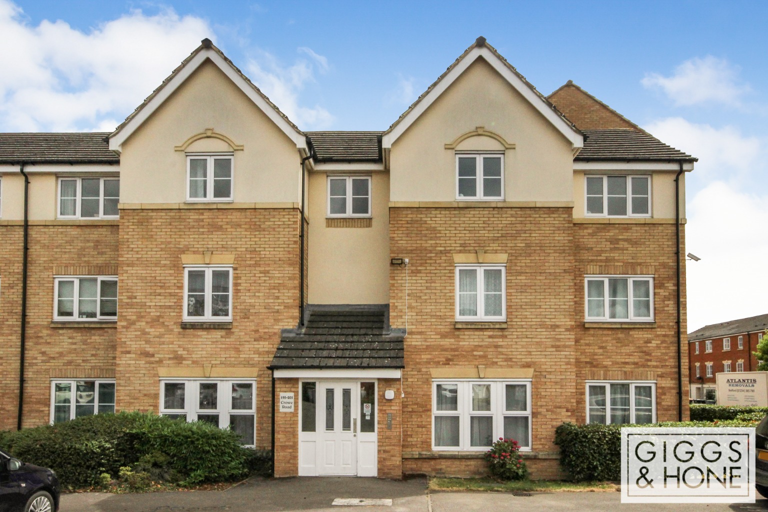 1 bed flat for sale in Crowe Road, Bedford - Property Image 1