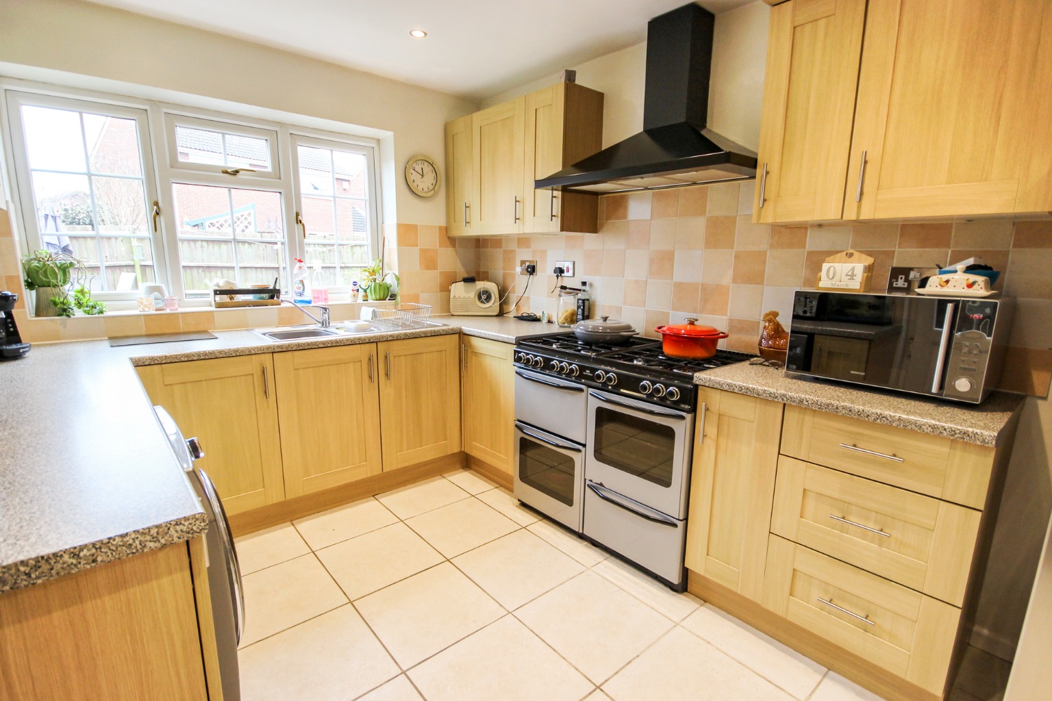 4 bed detached house for sale in Cardington Road, Bedford  - Property Image 3