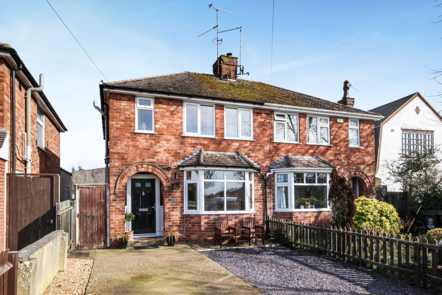 3 bed semi-detached house for sale in Hall Avenue, Rushden  - Property Image 2