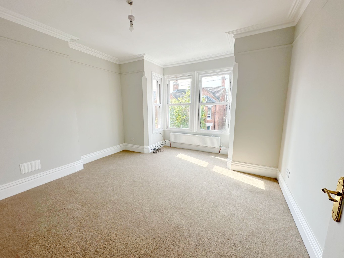 1 bed flat for sale in Merton Road, Bedford  - Property Image 2