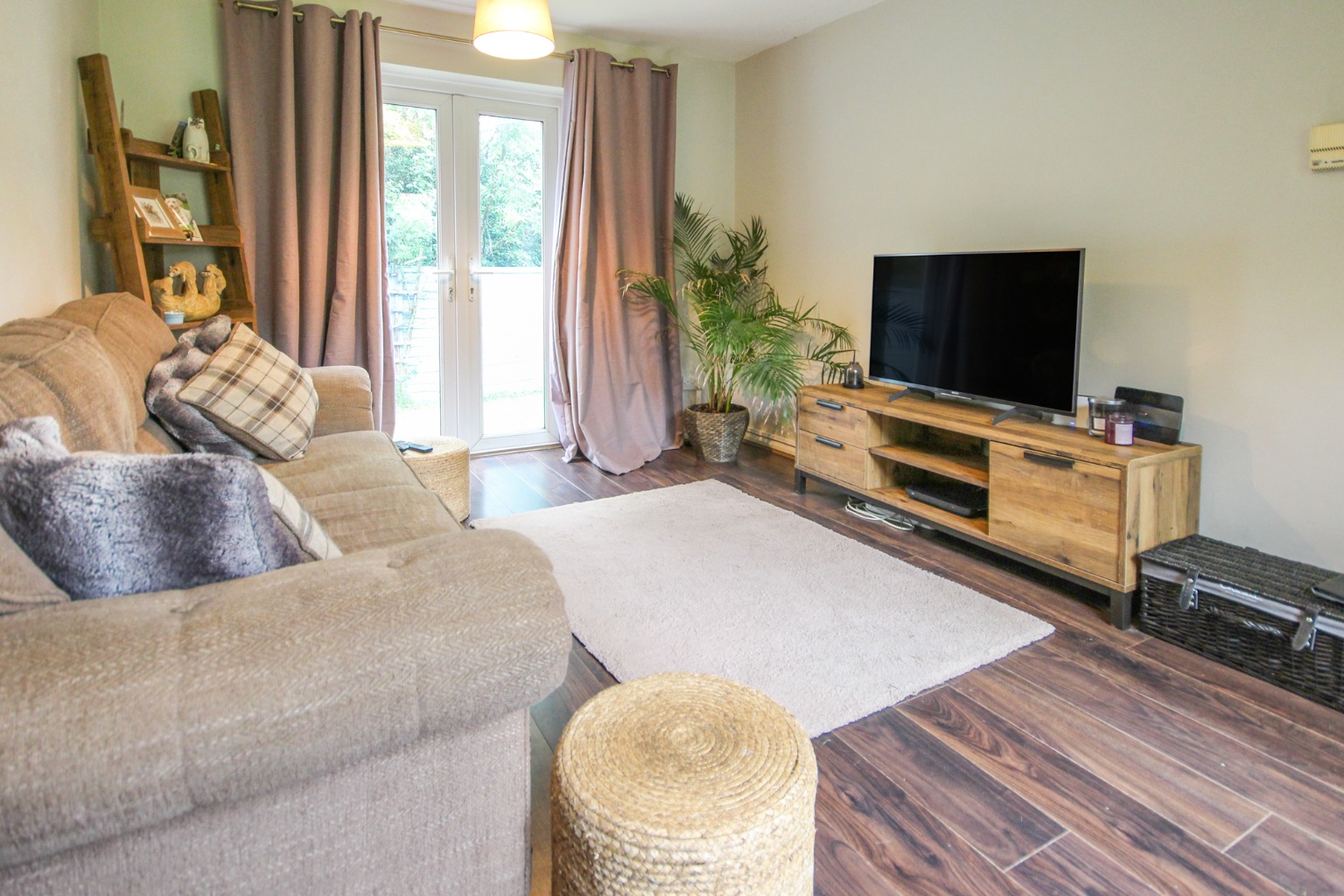 3 bed end of terrace house for sale in Jacks Close, Olney  - Property Image 3