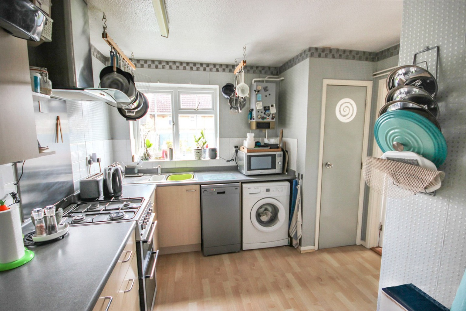 2 bed terraced house for sale in Shortstown, Bedfordshire  - Property Image 6