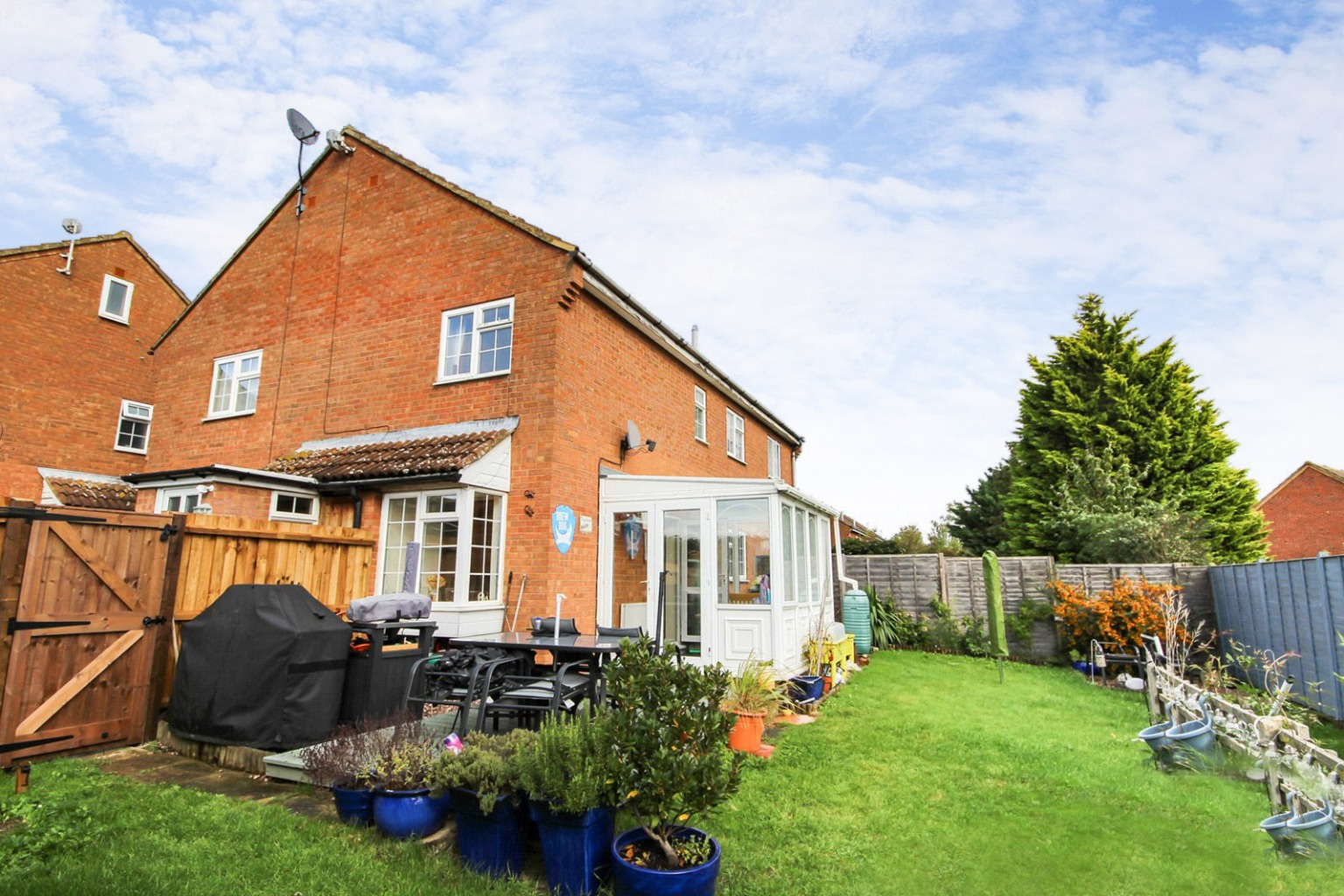 2 bed terraced house for sale in Shortstown, Bedfordshire  - Property Image 14