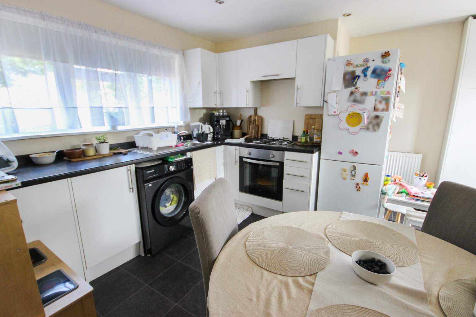3 bed semi-detached house for sale in Meadway, Bedford  - Property Image 2