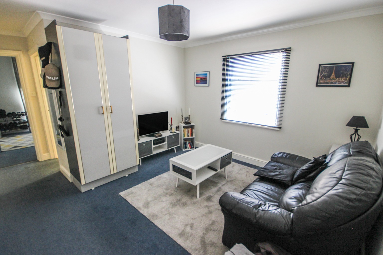 1 bed flat for sale in St. Michaels Road, Bedfordshire  - Property Image 2