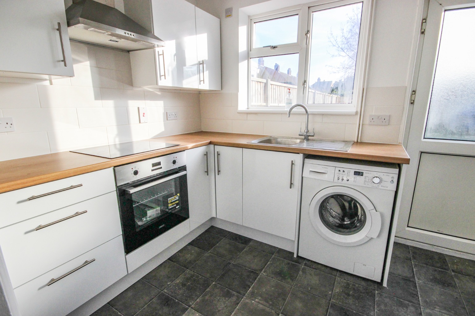 3 bed terraced house for sale in Bedford  - Property Image 6