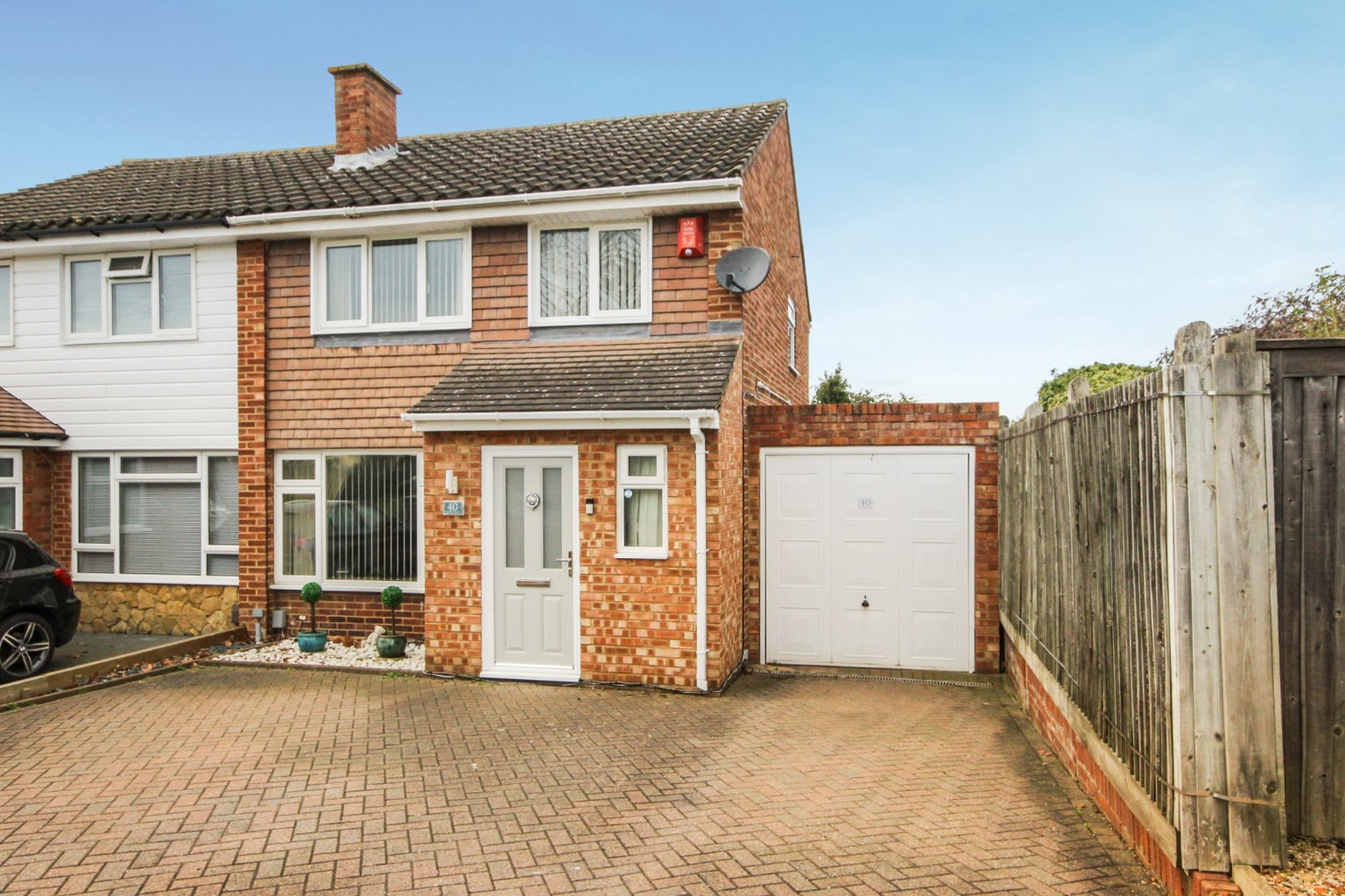 3 bed semi-detached house for sale in Pennine Road, Bedford - Property Image 1