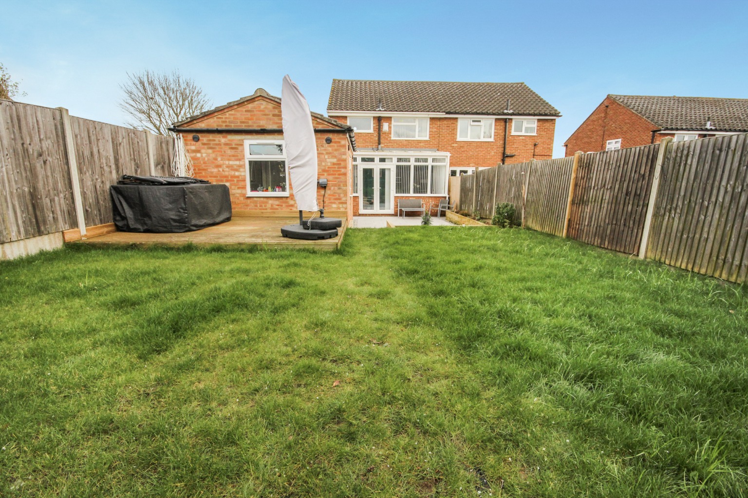 3 bed semi-detached house for sale in Pennine Road, Bedford  - Property Image 15