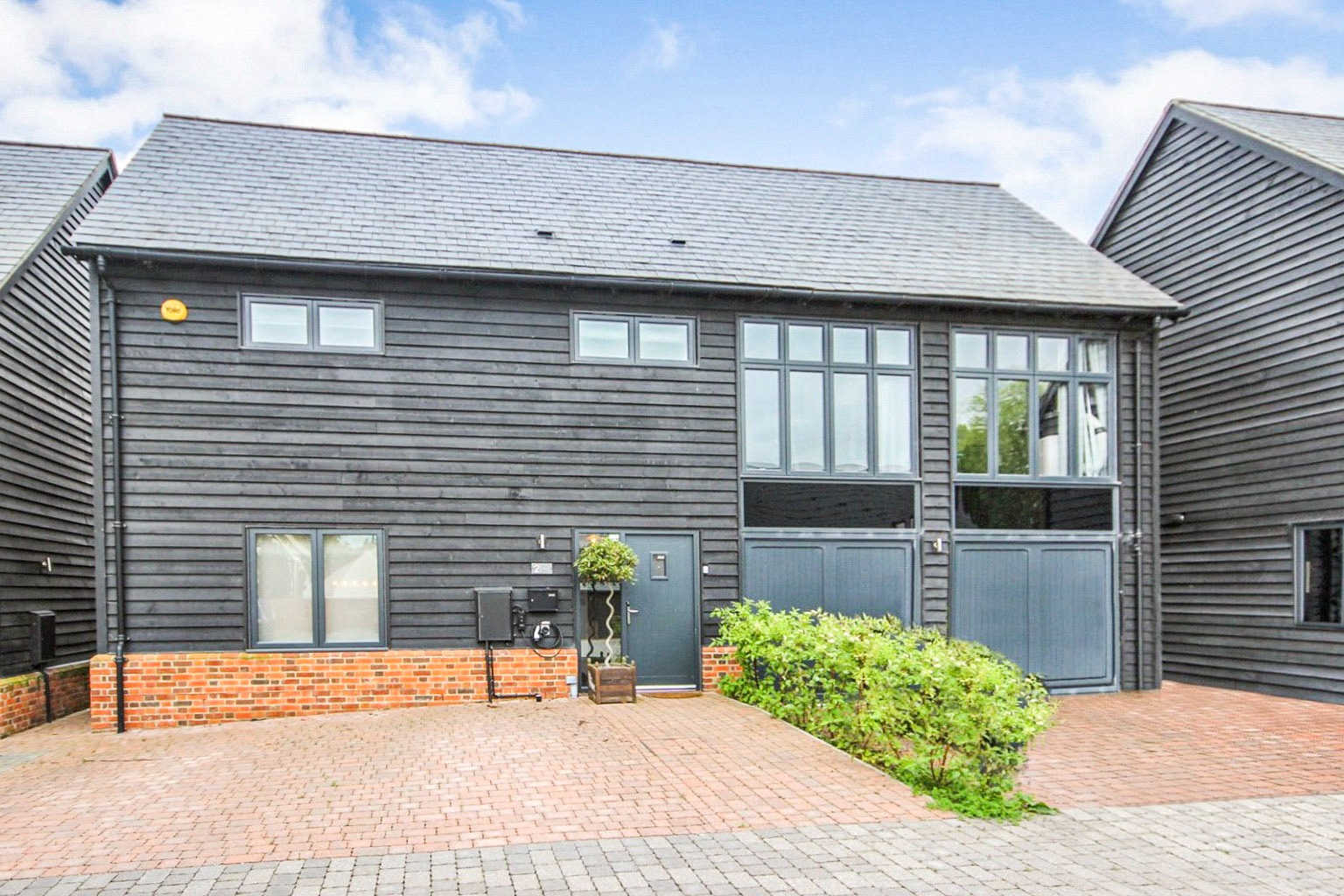 3 bed detached house to rent in Church Farm Court, Bedford  - Property Image 1