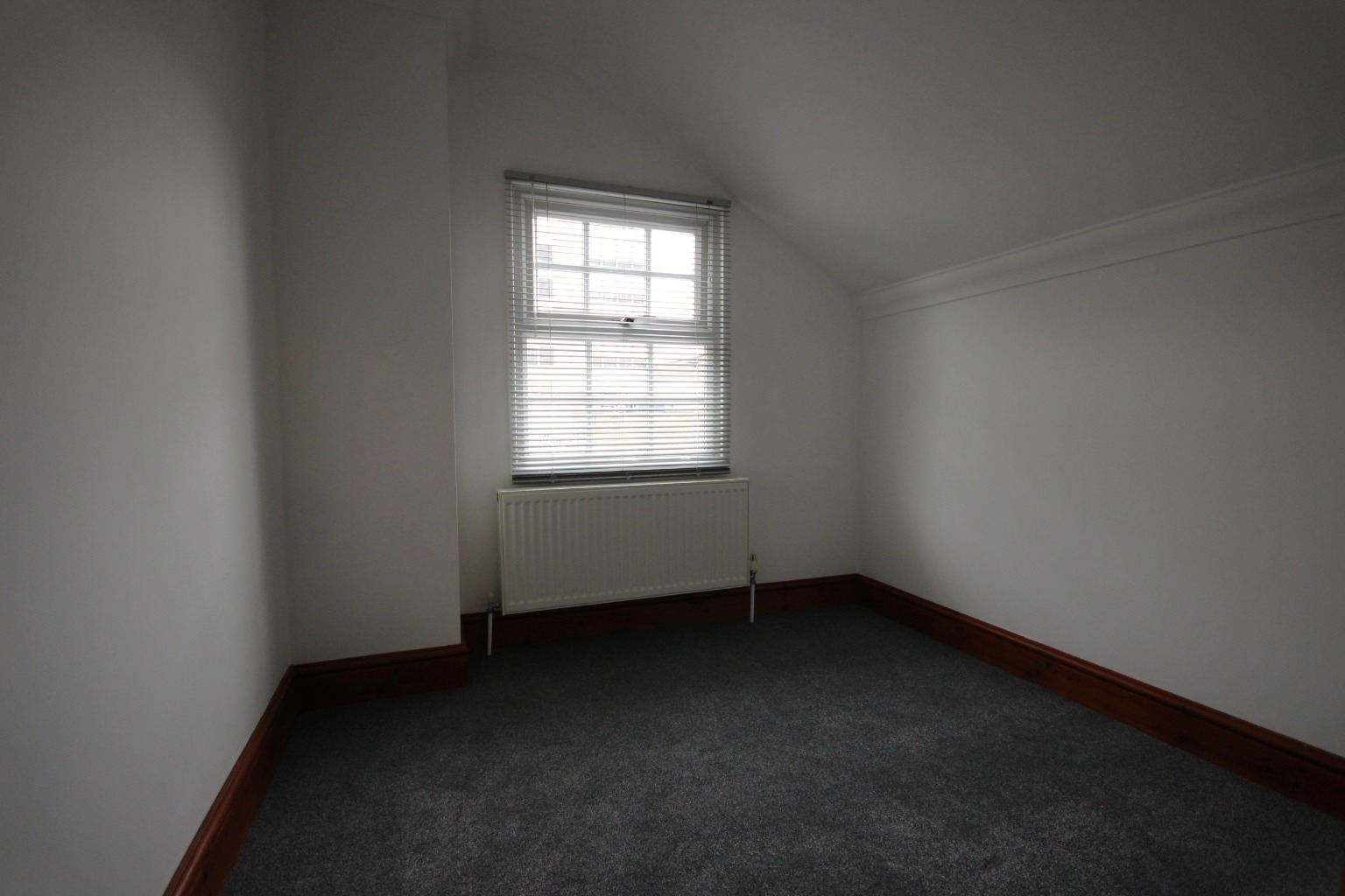 3 bed terraced house to rent in Brereton Road, Bedford  - Property Image 10