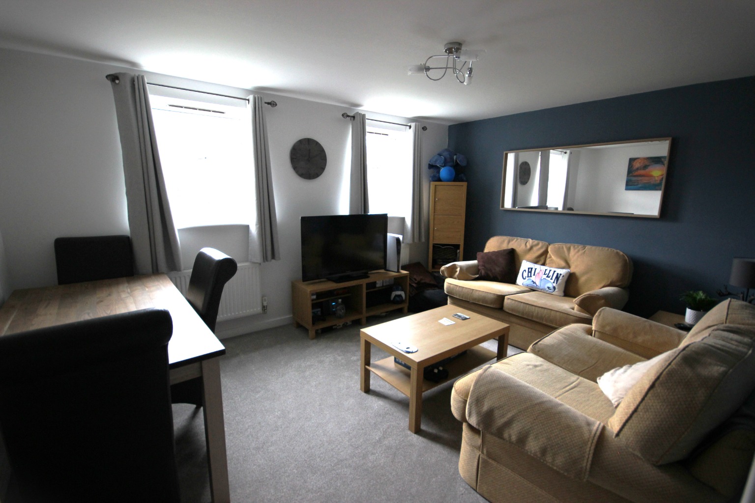 2 bed ground floor flat to rent in Twinwood Road, Bedford  - Property Image 3