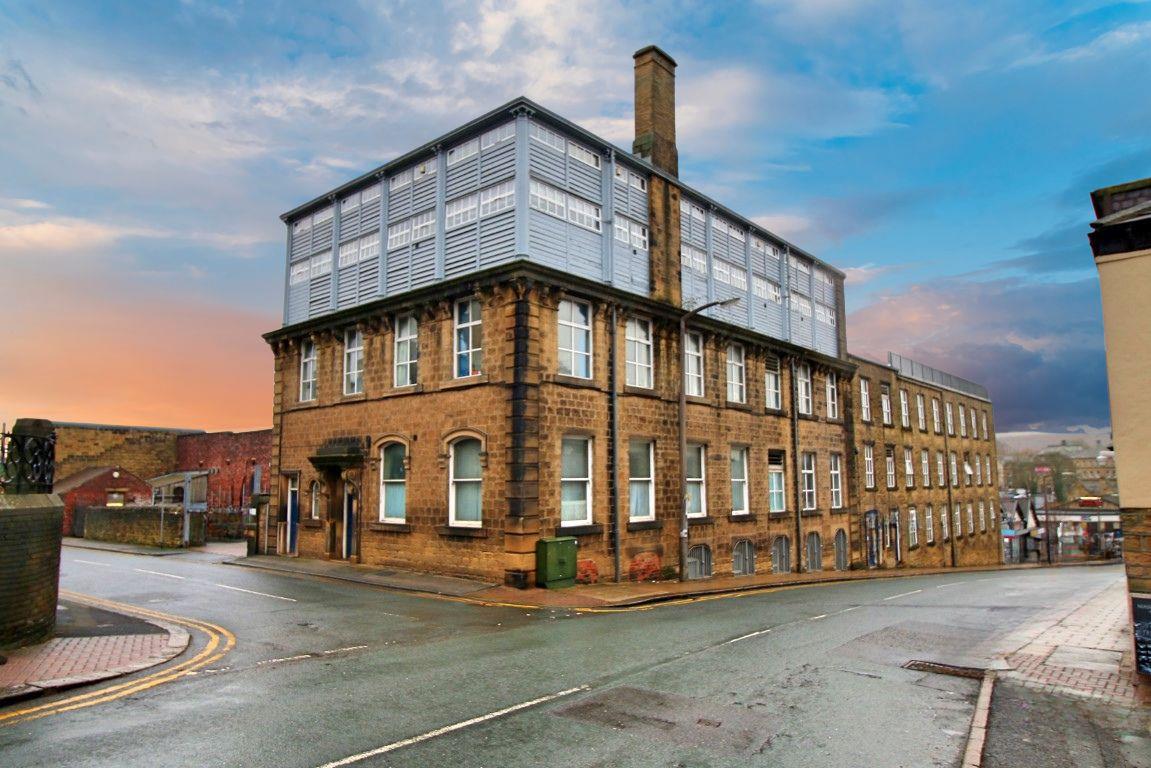 2 bed flat for sale in Clyde Street, Bingley  - Property Image 3