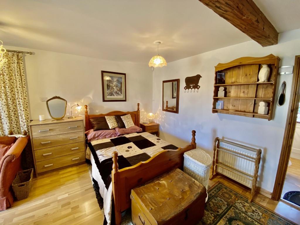 1 bed barn conversion to rent in Haworth Road, Cullingworth, Bradford. BD13 5EE  - Property Image 4
