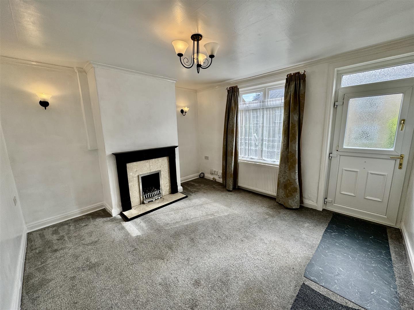 3 bed terraced house to rent in Caister Grove, Ingrow, Keighley, BD21 1BH 1