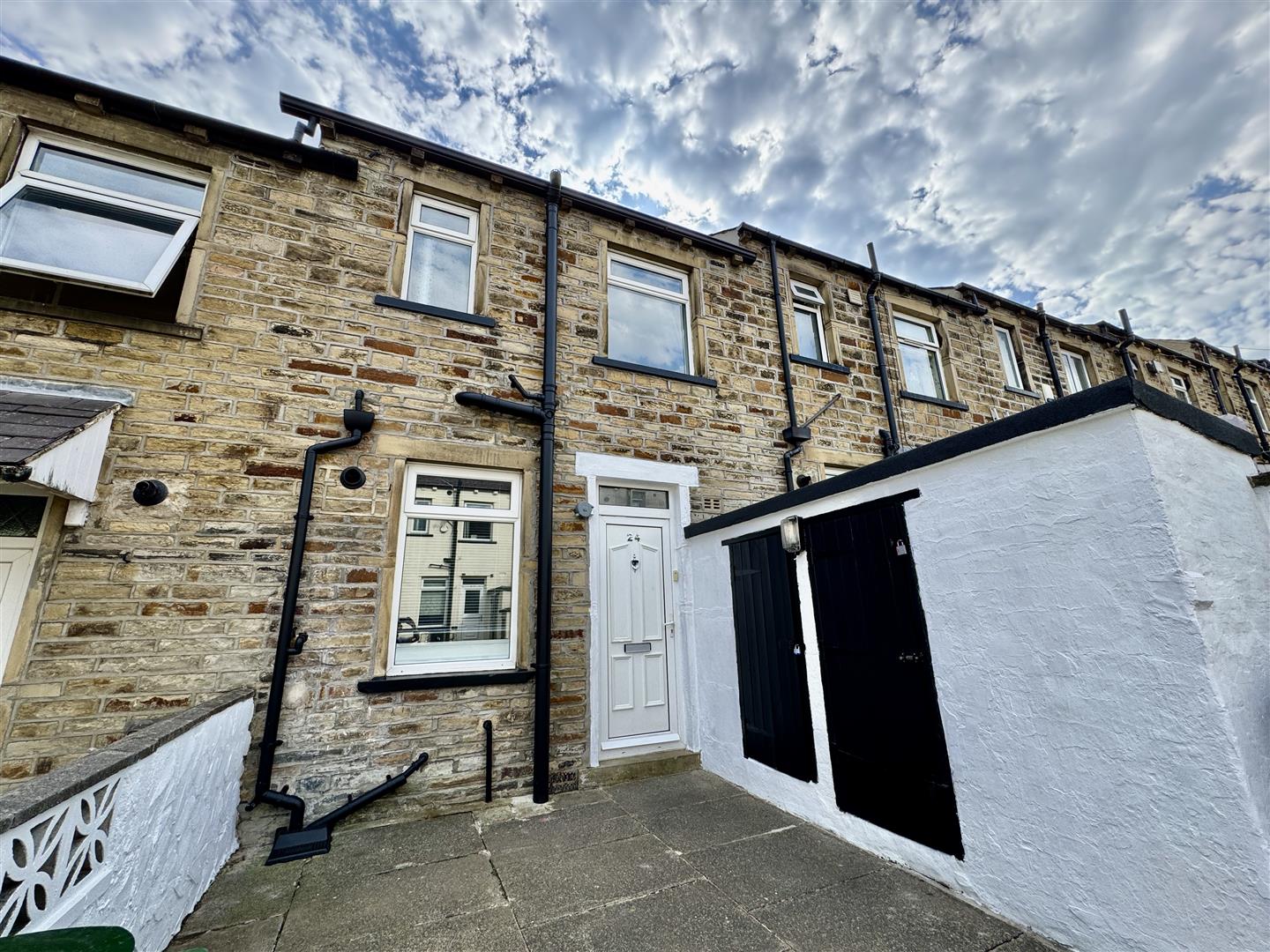 3 bed terraced house to rent in Caister Grove, Ingrow, Keighley, BD21 1BH 7