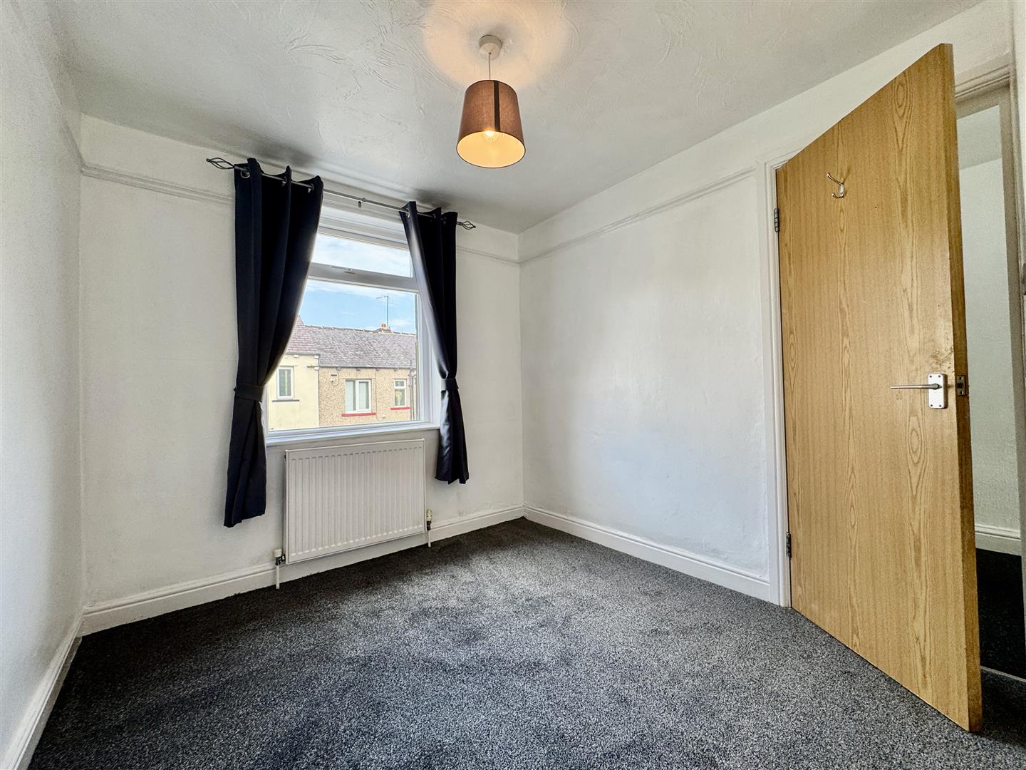 3 bed terraced house to rent in Caister Grove, Ingrow, Keighley, BD21 1BH 4