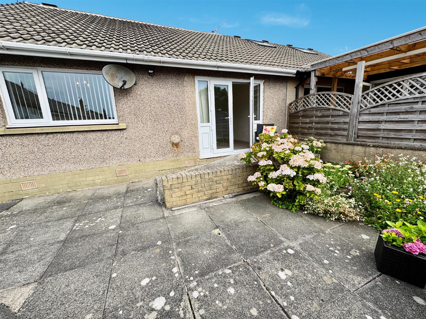 2 bed semi-detached bungalow to rent in Cavendish Drive, Bingley  - Property Image 8