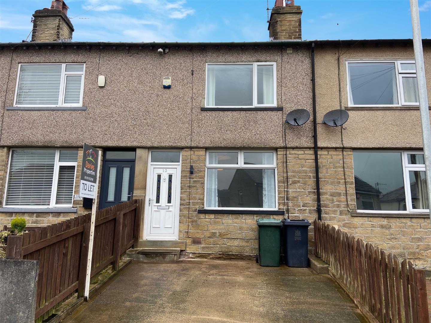 2 bed terraced house to rent in Exley Avenue, Keighley  - Property Image 1