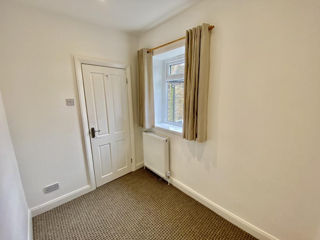2 bed terraced house to rent in Ingrow Lane, Keighley  - Property Image 6