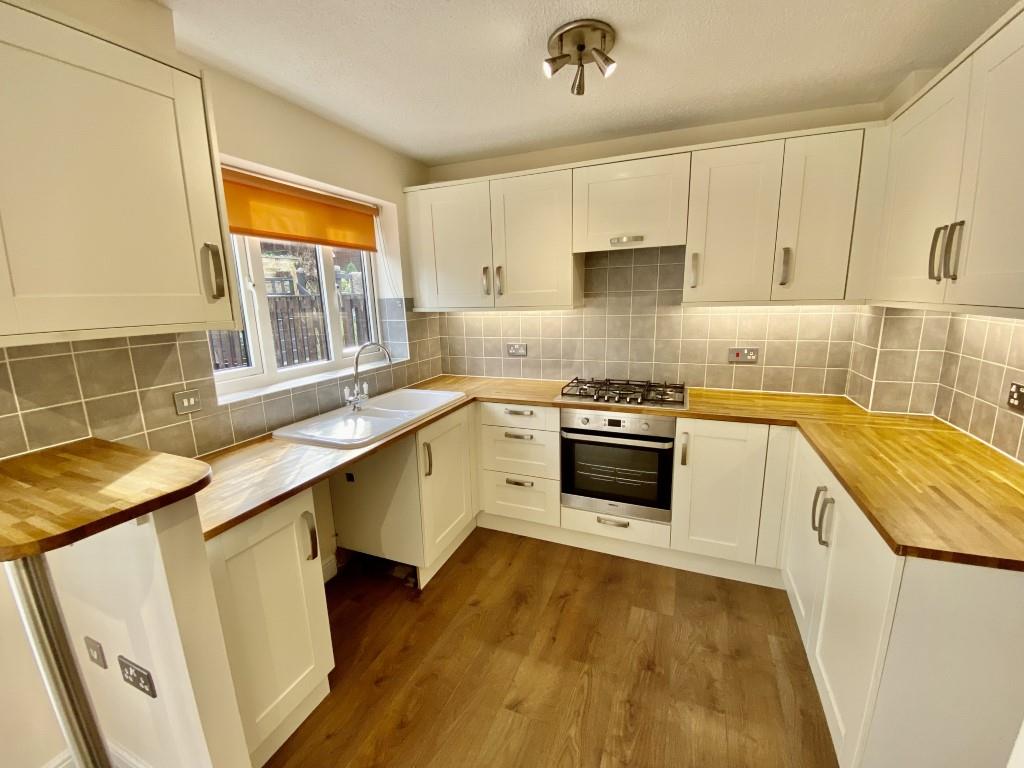 3 bed semi-detached house to rent in Steadings Way, Keighley  - Property Image 3