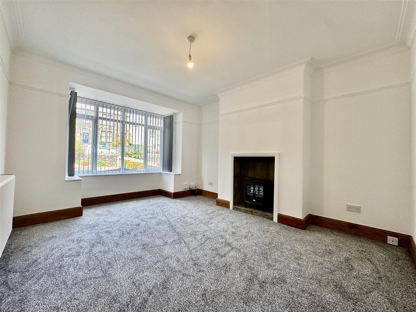 3 bed semi-detached house to rent in Moorcroft Avenue, Keighley  - Property Image 3