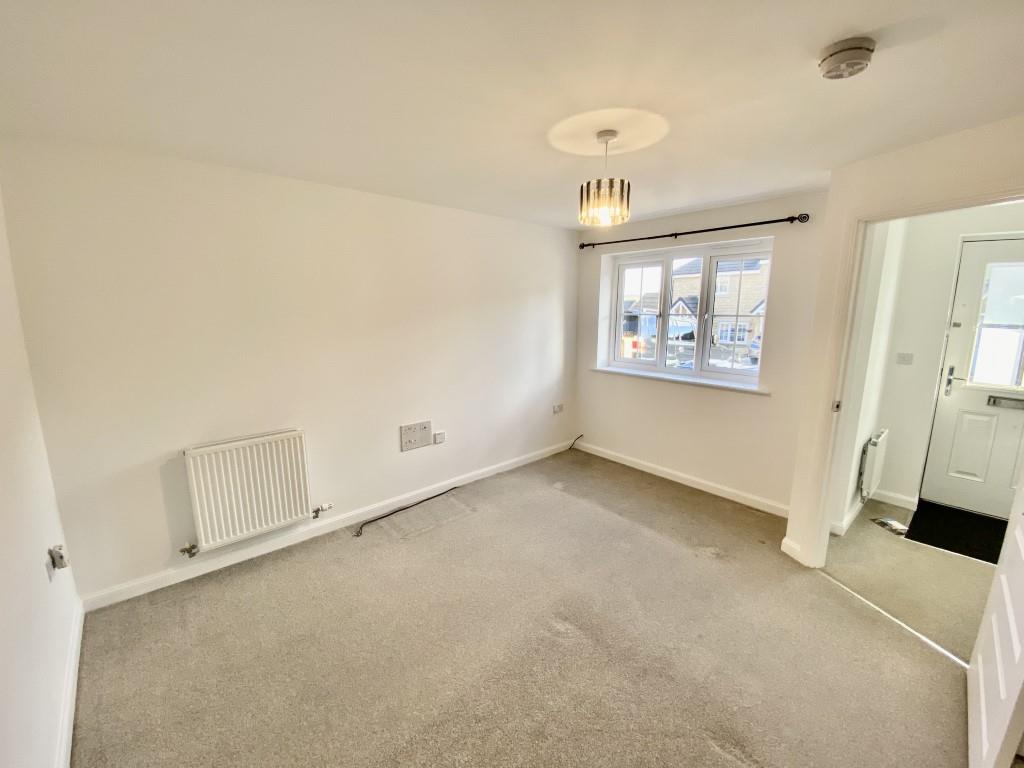 2 bed town house to rent in The Knoll, Keighley  - Property Image 6