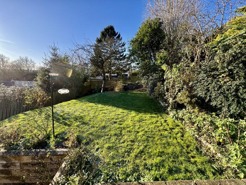 2 bed detached bungalow to rent in Braithwaite Edge Road, Keighley  - Property Image 10