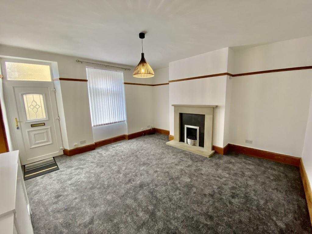 2 bed terraced house to rent in May Street, Keighley  - Property Image 5
