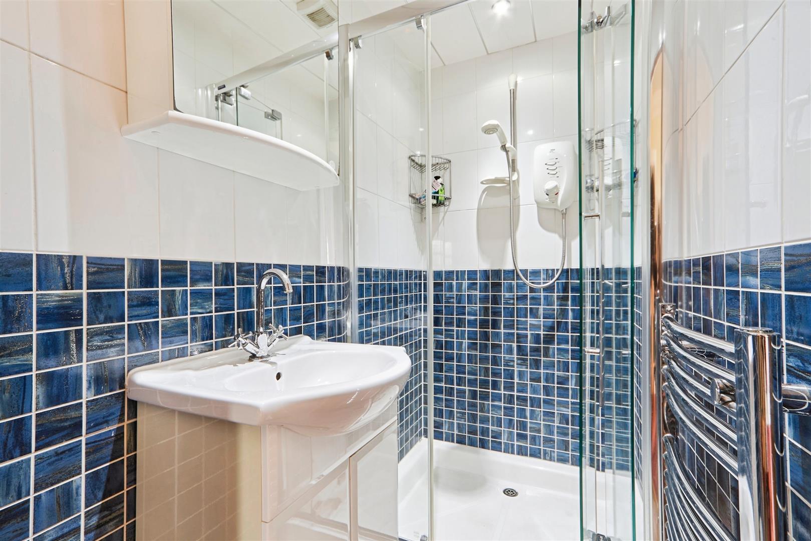 6 bed semi-detached house for sale in Highfield Lane, Keighley  - Property Image 10